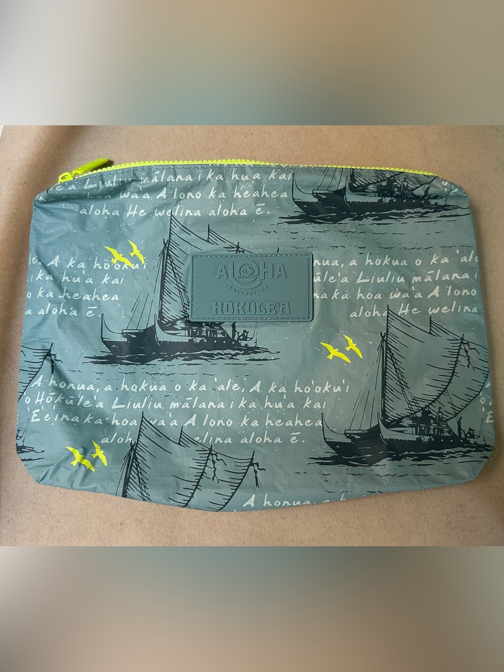 Aloha Collection Hokule’a Pouches - Picture 5 of 11
